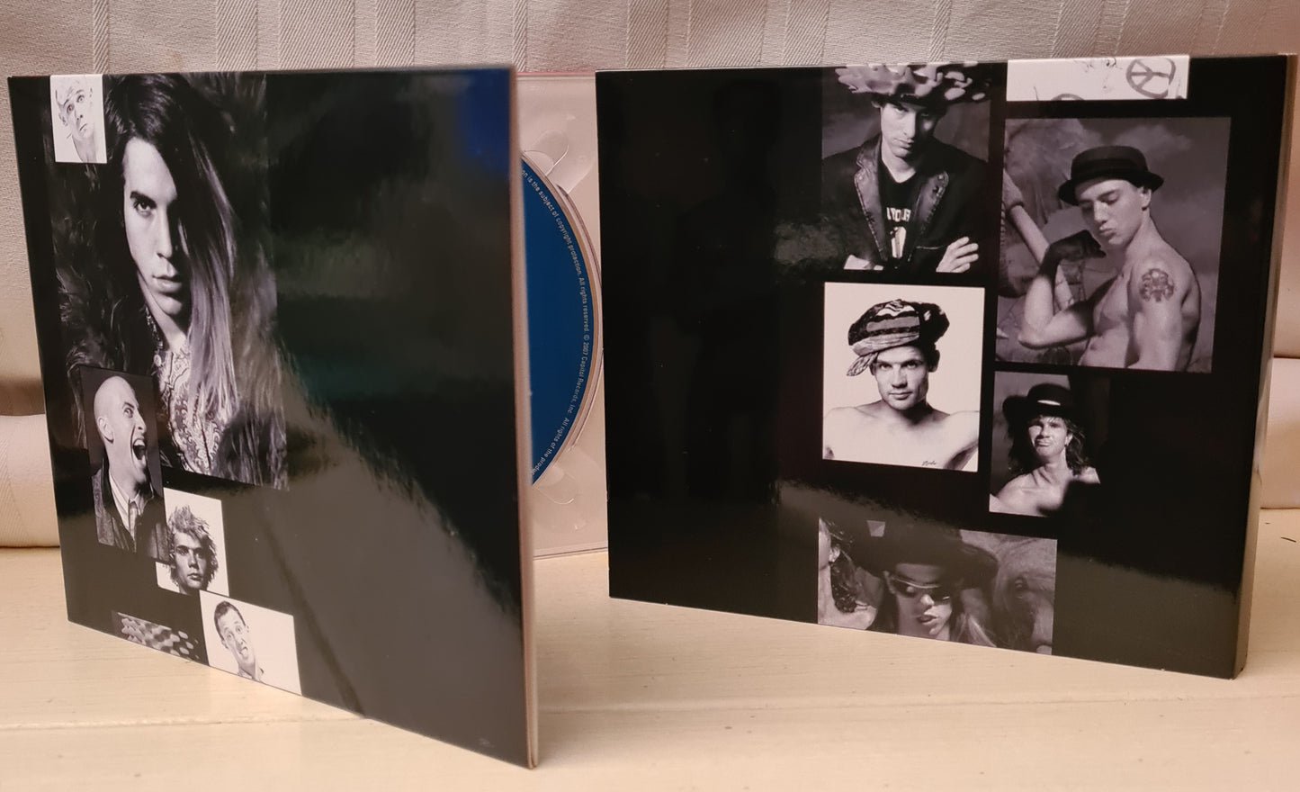 Red Hot Chili Peppers ~ What Hits!? CD&DVD + Mother's Milk CD (2xCD+DVD - EU)